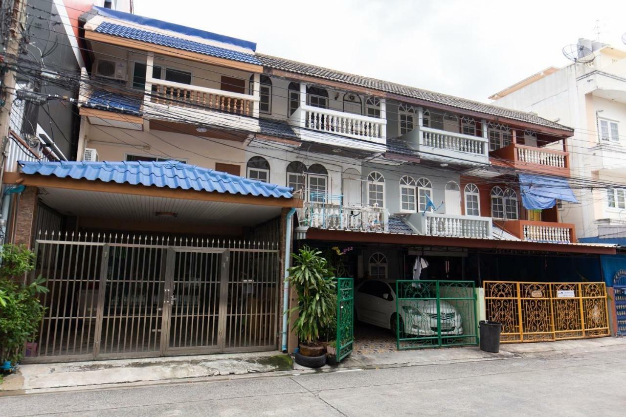 Hotel Mango 10 House Bangkok Esterno foto